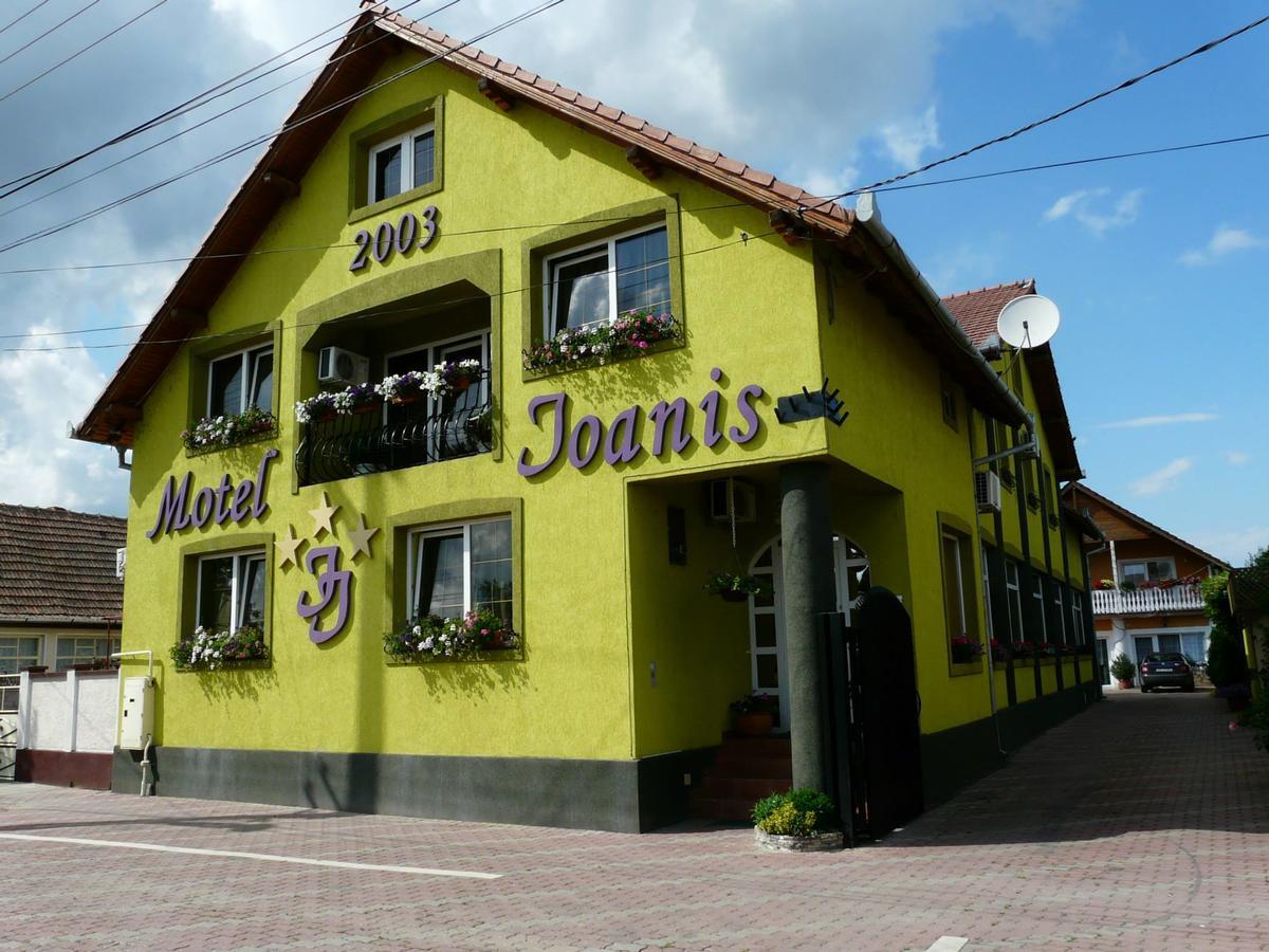 Mîndruloc Motel Ioanis المظهر الخارجي الصورة
