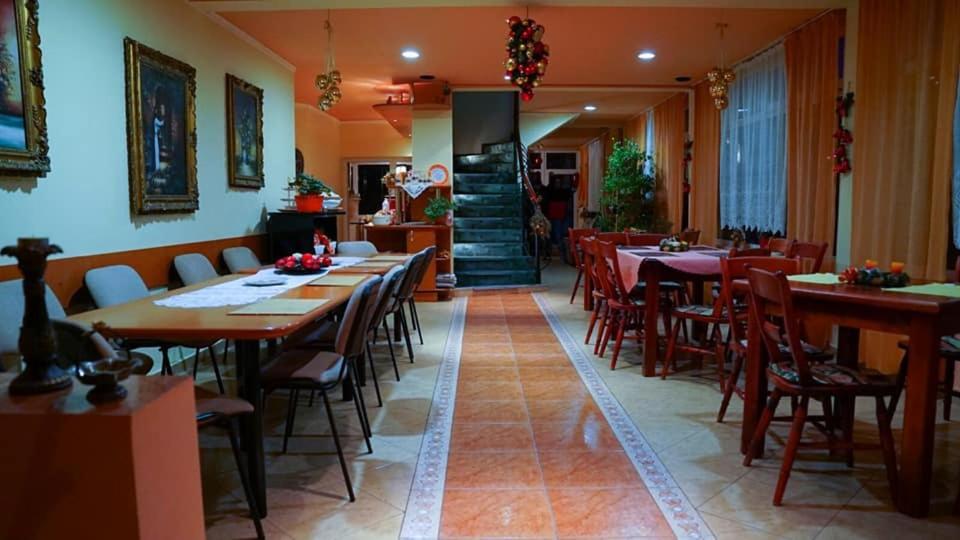 Mîndruloc Motel Ioanis المظهر الخارجي الصورة